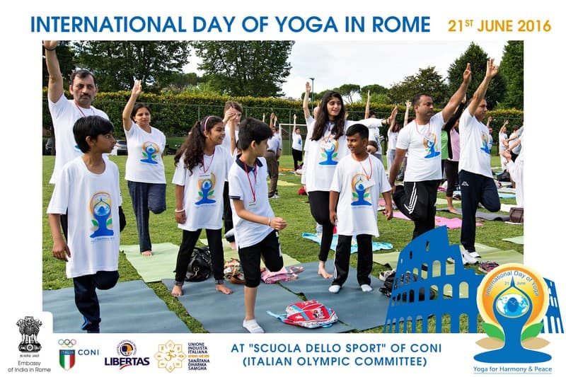 yoga-day-in-rome11